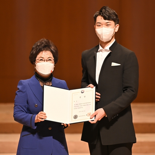 Violist Lim Saemin Wins the Grand Prize Winner of the 30th Sungjung Music Concours